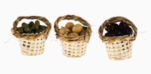 Tres cestos con legumbres