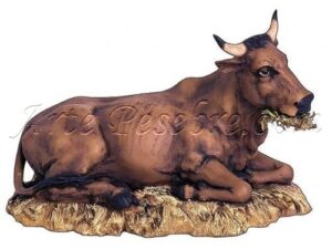 Buey tumbado con movimiento